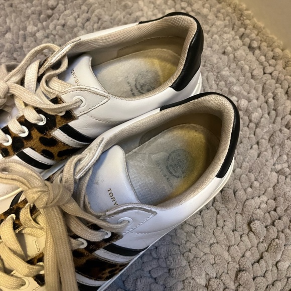Tory Burch Howell Leopard Sneakers, Used Condition Size 9 - Picture 9 of 15